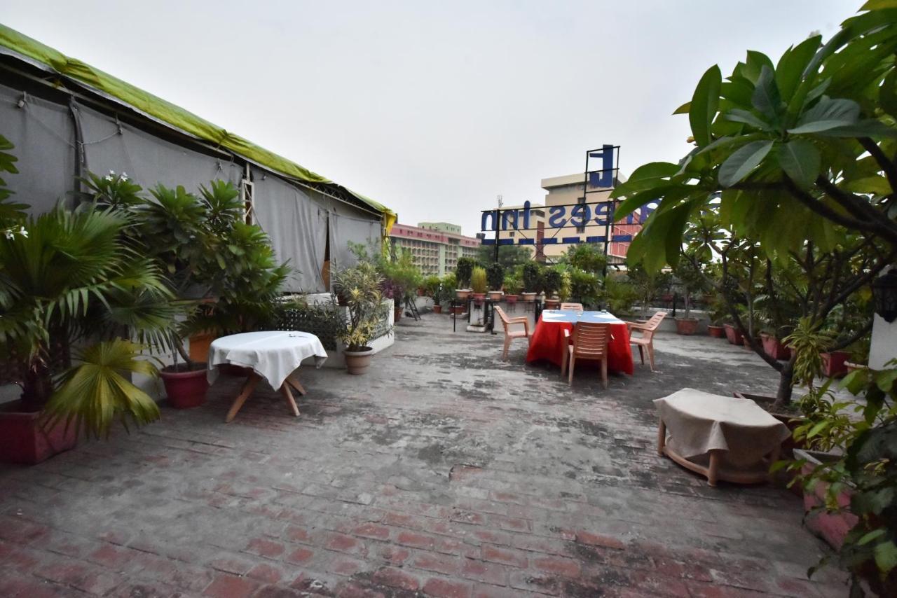 Tekareesinn Lucknow Exterior foto